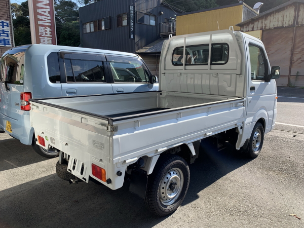 平成23年式・スズキ・キャリィ・白・4WD・軽自動車